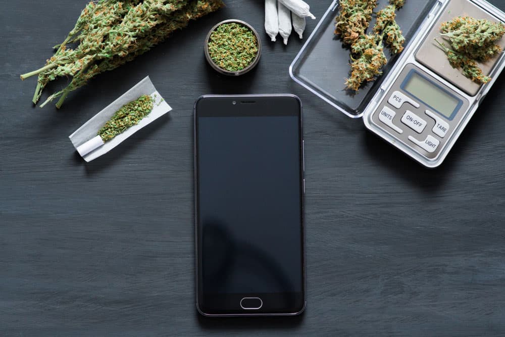 Top 5 Reasons is Better to Buy cannabis Online | The Healing Co Canada