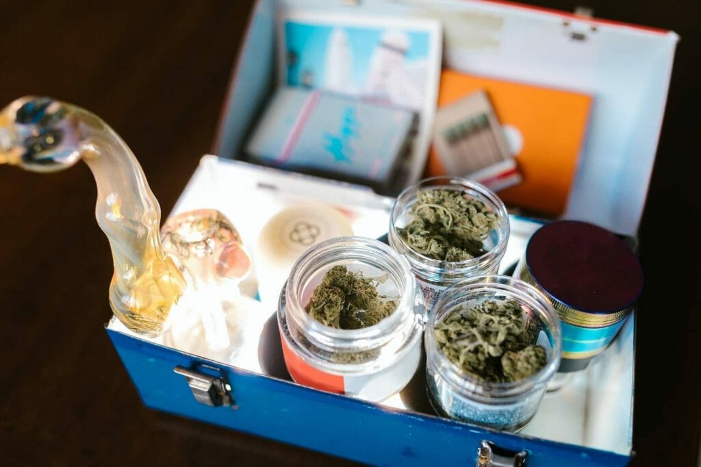 Online Dispensaries | The Healing Co Canada